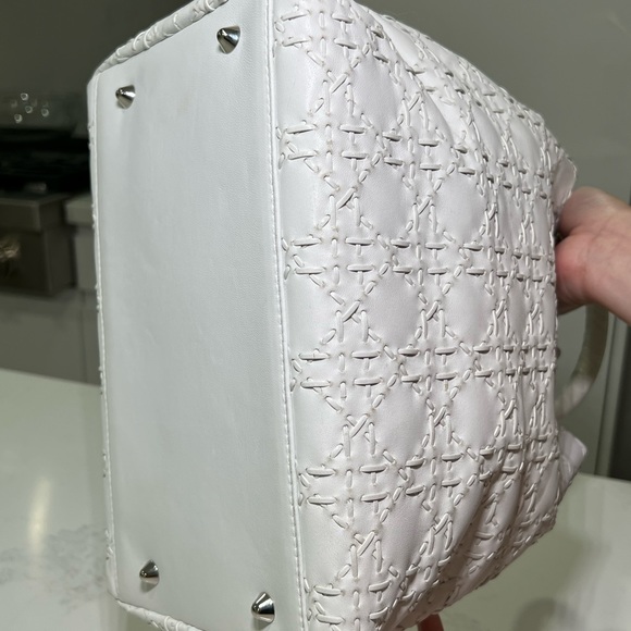 Authentic Dior medium soft tote - Picture 7 of 10